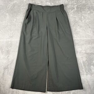 Yoga Capri Pants Womens M Wide Leg Cropped Zip Pockets Stretch Casual Green EUC